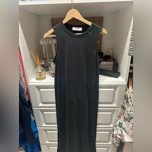 Double Zero Black Sleeveless Dress